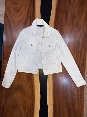 White House Black Market Ivory Cropped Denim Jacket